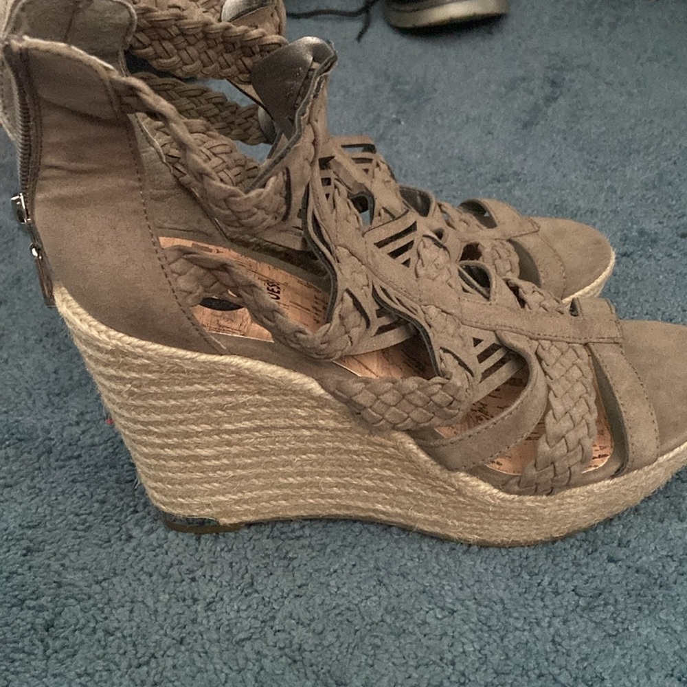 Espadrilles - Picture 2 of 5